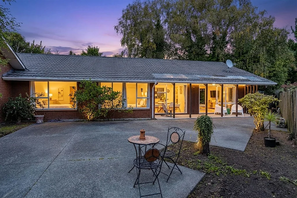 2/38A Greers Road, Burnside, Christchurch, Canterbury