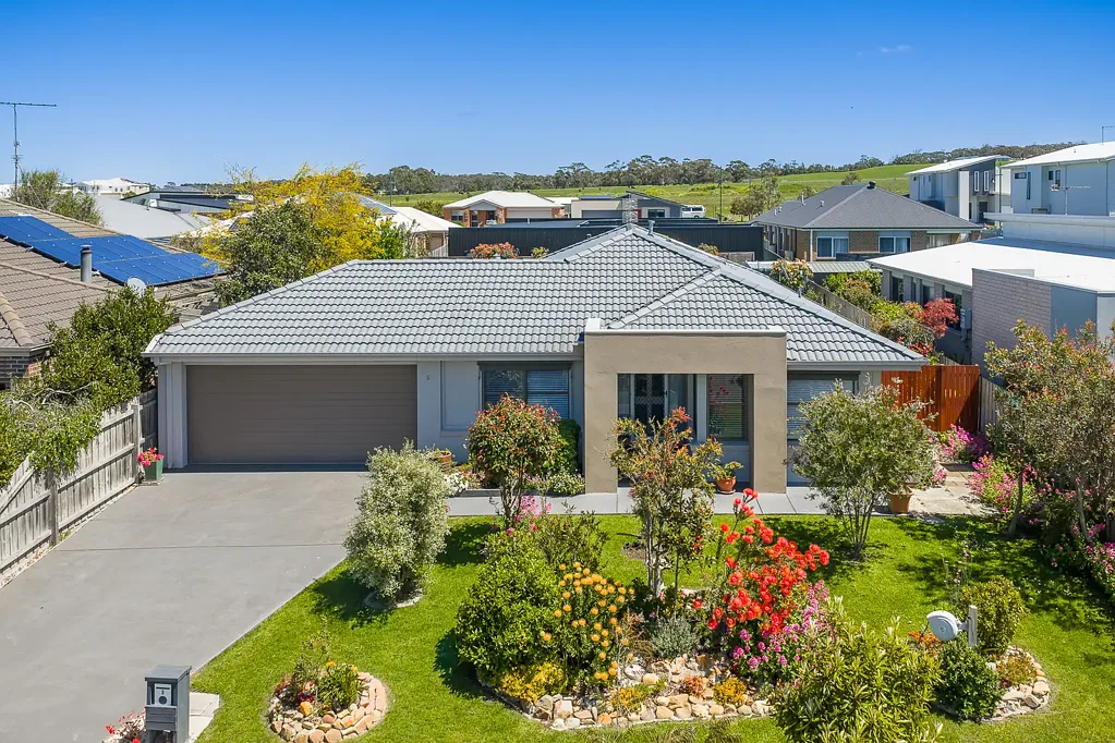 Inverloch 3部屋 Immaculate Coastal Living at 5 Oceanic Drive