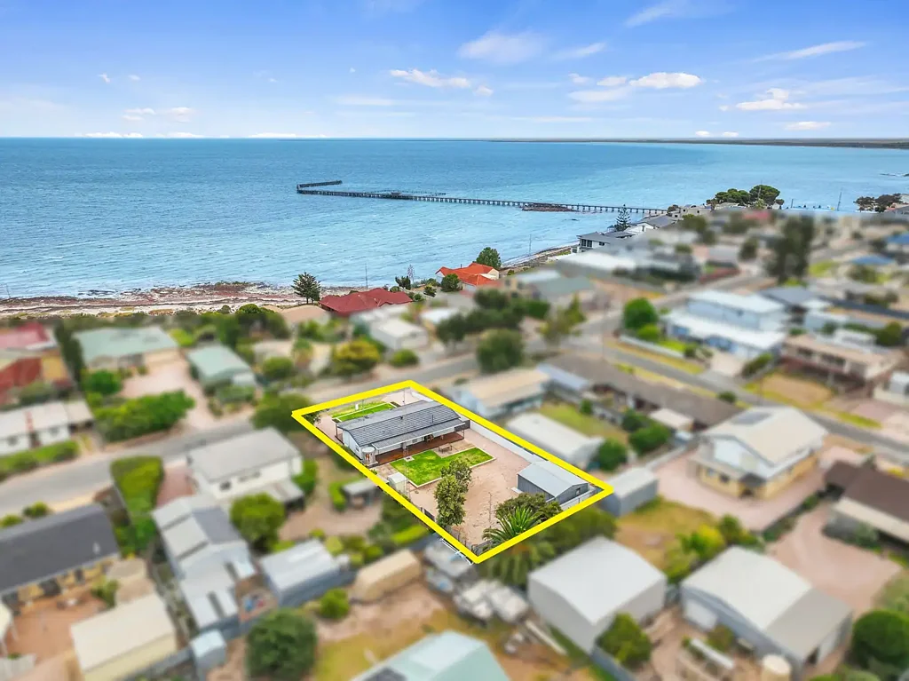 10 Prankerd Street, Moonta Bay, SA 5558