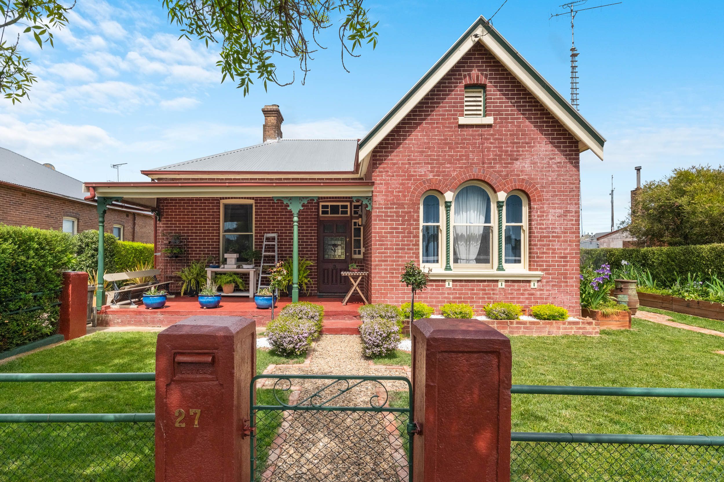 27 ROBERTSON ST, CROOKWELL NSW 2583, 0房, 0浴, House