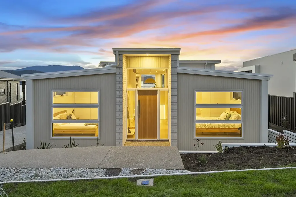 Tranmere 3房  Elevated Living with Stunning Views