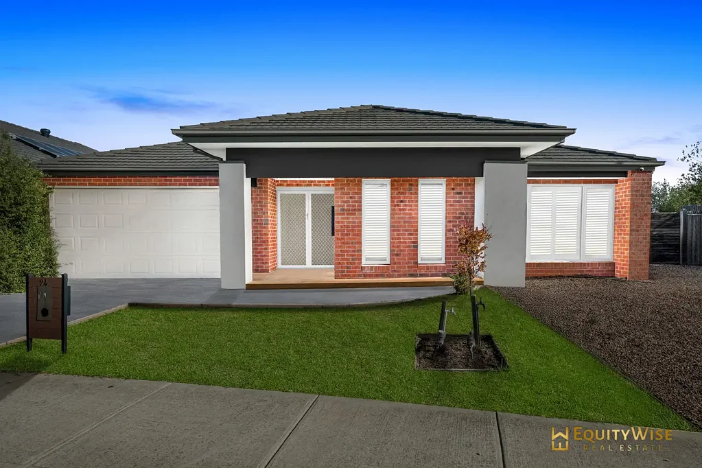 Manor Lakes 4房  Contemporary Living At It's Finest!