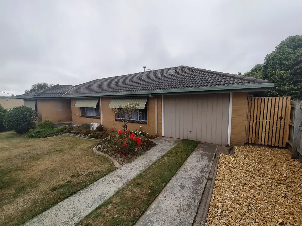 Walk to the shops from this classic residence on huge block