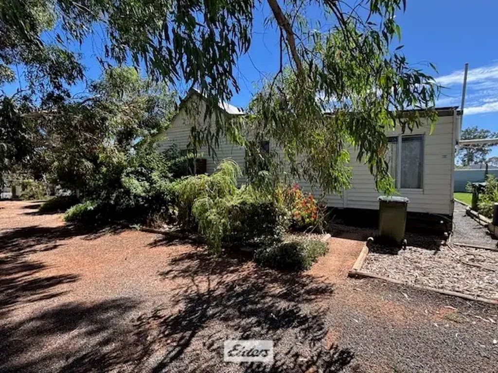 Pooncarie 3房  Historic Darling River Township Home – Pooncarie