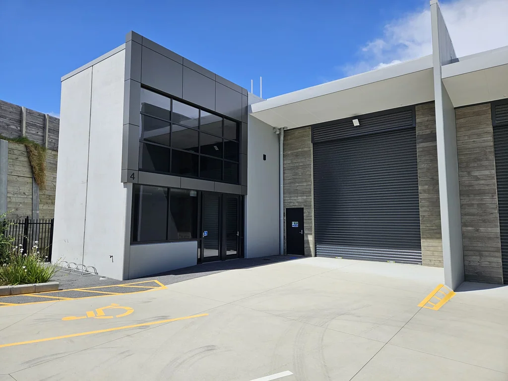 Hobsonville Stunning, Brand New Industrial!