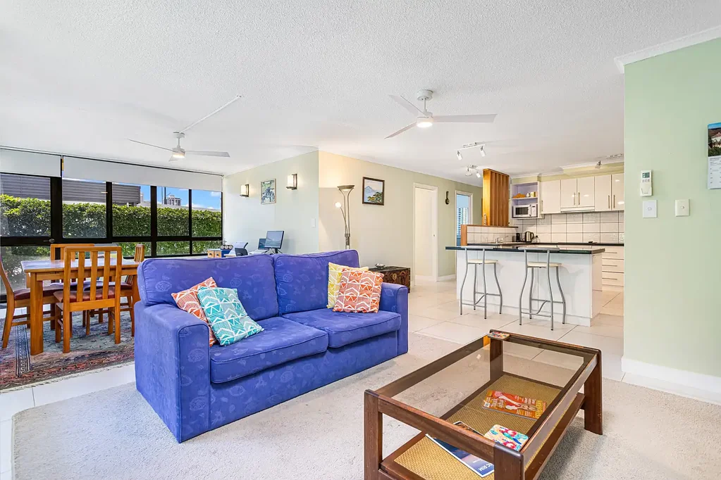 77 Brighton Parade, Southport, QLD 4215