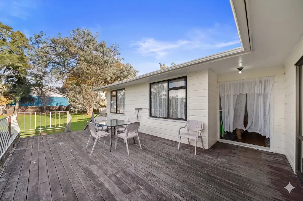 Papatoetoe 5 Slaapkamer 1257sqm Family Haven with Future Upside