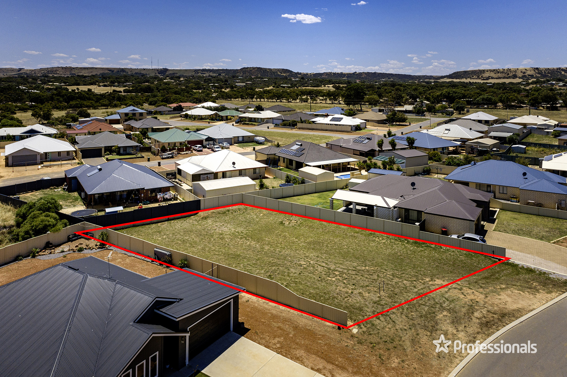 34 HALF MOON DR, WAGGRAKINE WA 6530, 0 Kuwarto, 0 Banyo, Section