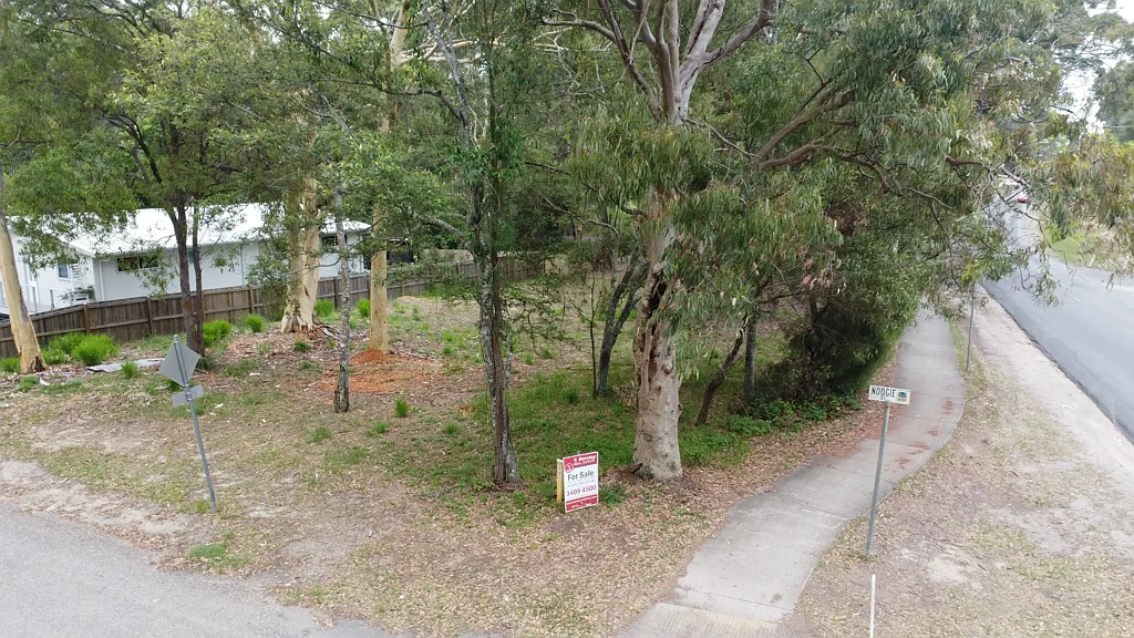 Macleay Island Corner block