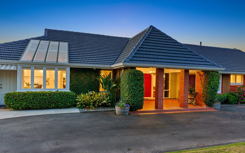 52-56, 58 Winara Avenue, Waikanae