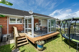 2/63 Killarney Street, Takapuna