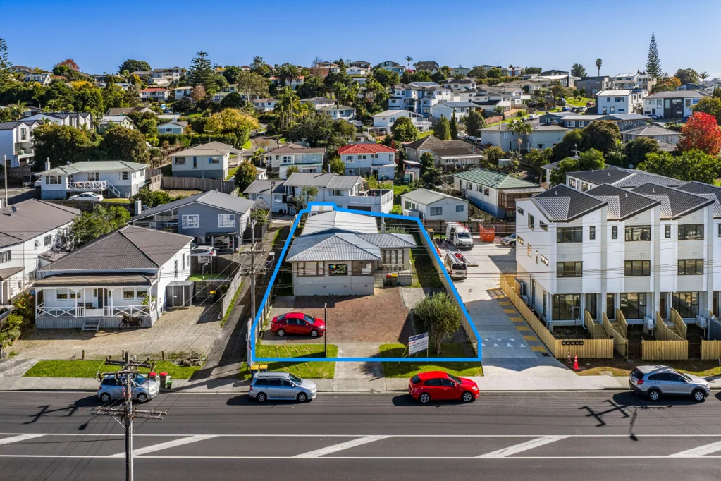 Glenfield  Unlock the Potential – Prime Wairau Opportunity