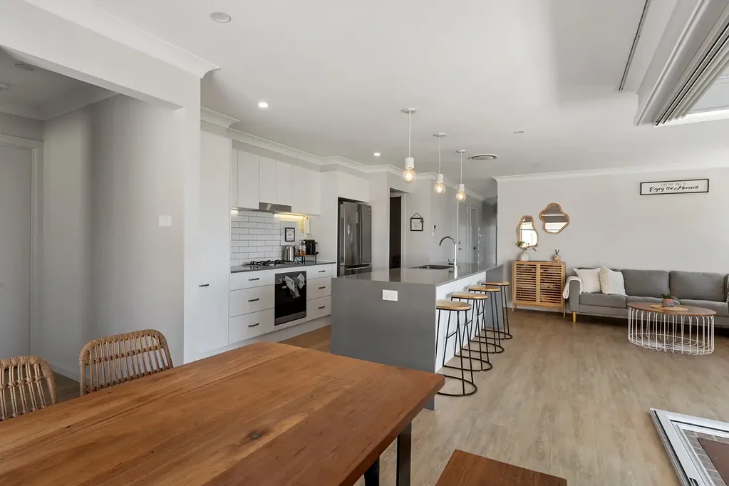 1 Jindalee Crescent, Nowra, NSW 2541