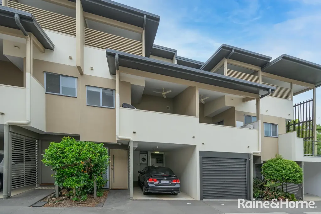 8/10-12 Flinders Street, West Gladstone, QLD 4680