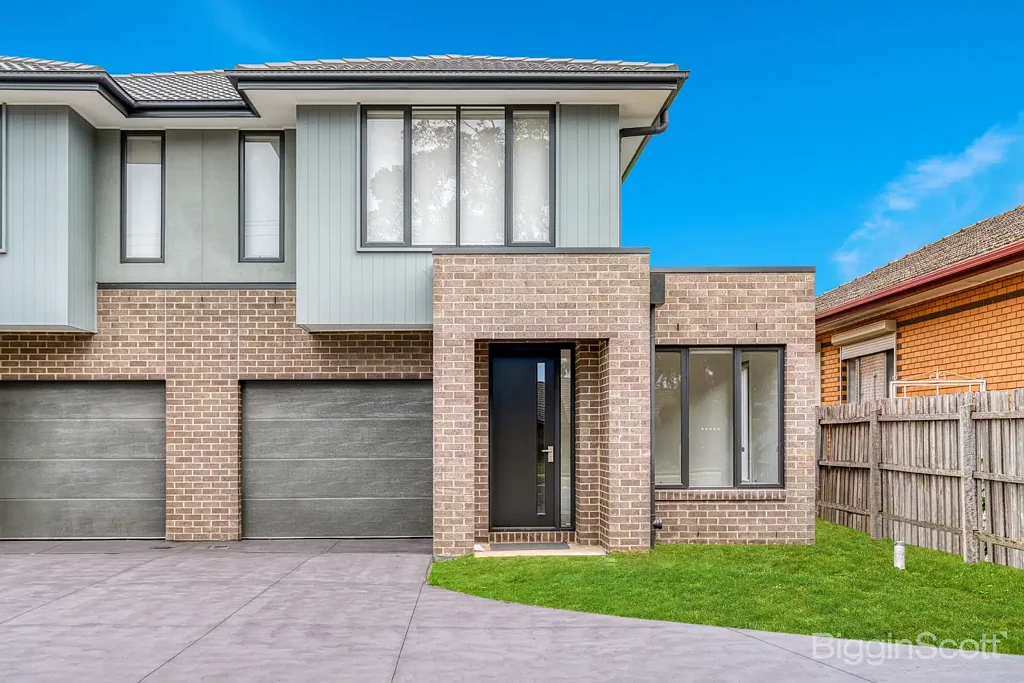 Stylish, low-maintenance living in a prime location!