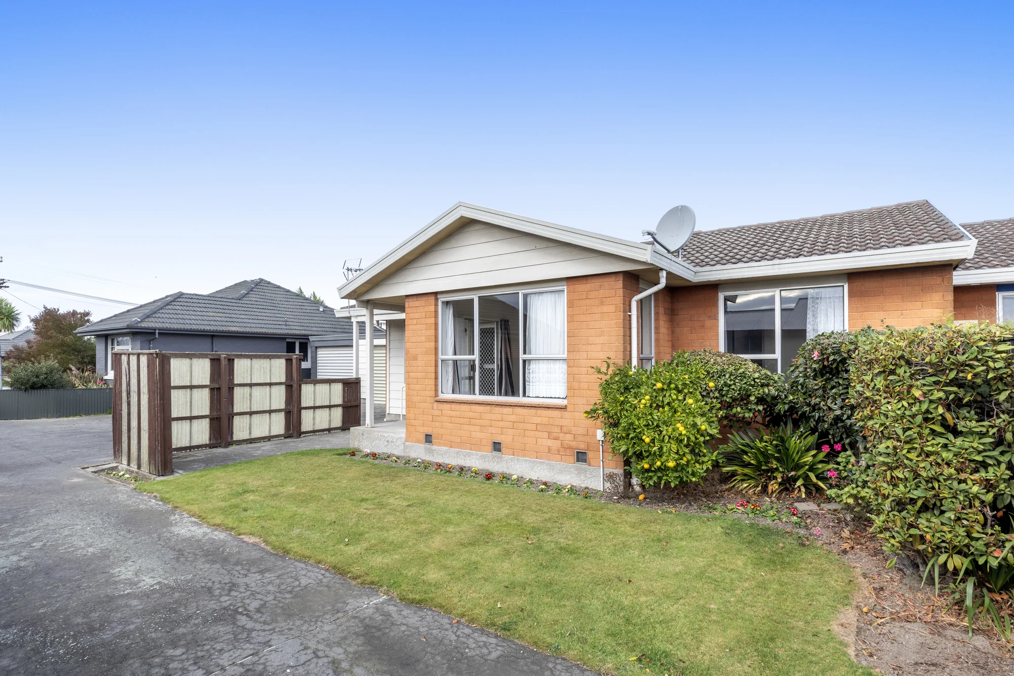 Sockburn 2Moenga Sunny, Spacious and Ready for its Next Chapter!