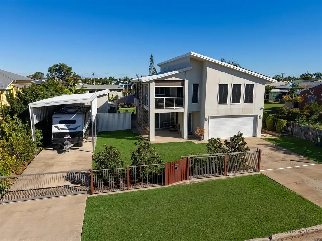 Elliott Heads 4Habitaciones Elevated Coastal Living With Space, Storage and Walk to the Beach!