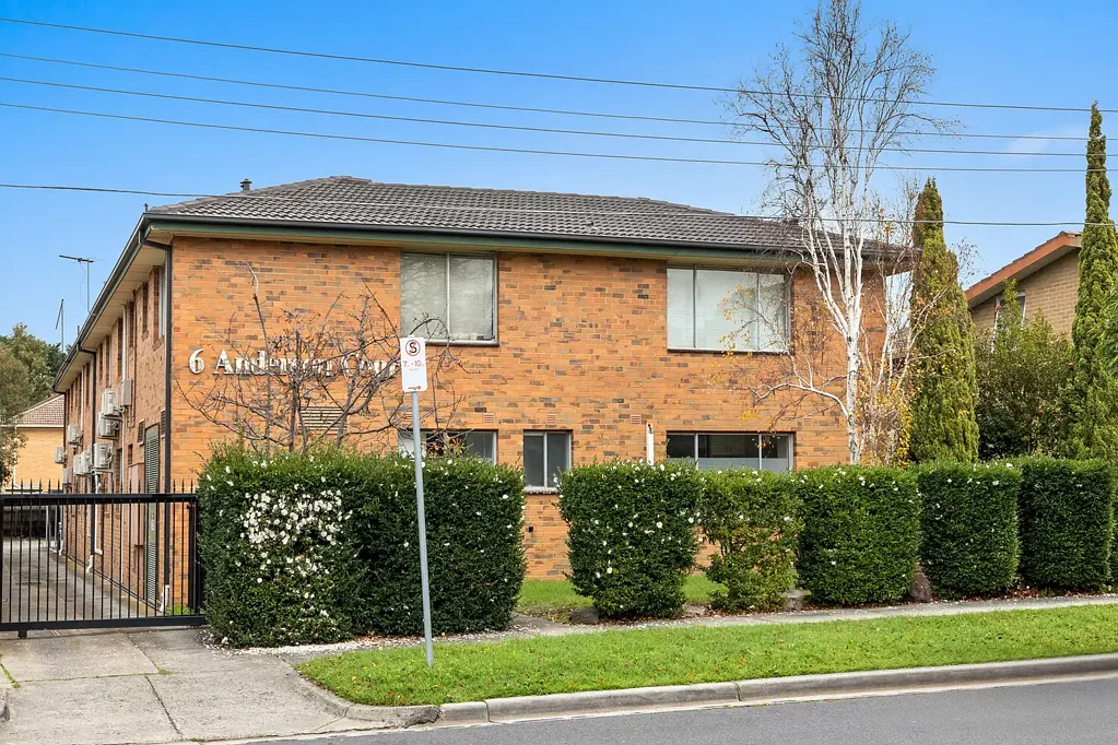 Mentone 1ห้องนอน Convenient, Ground Floor Living in a Quiet Mentone Pocket