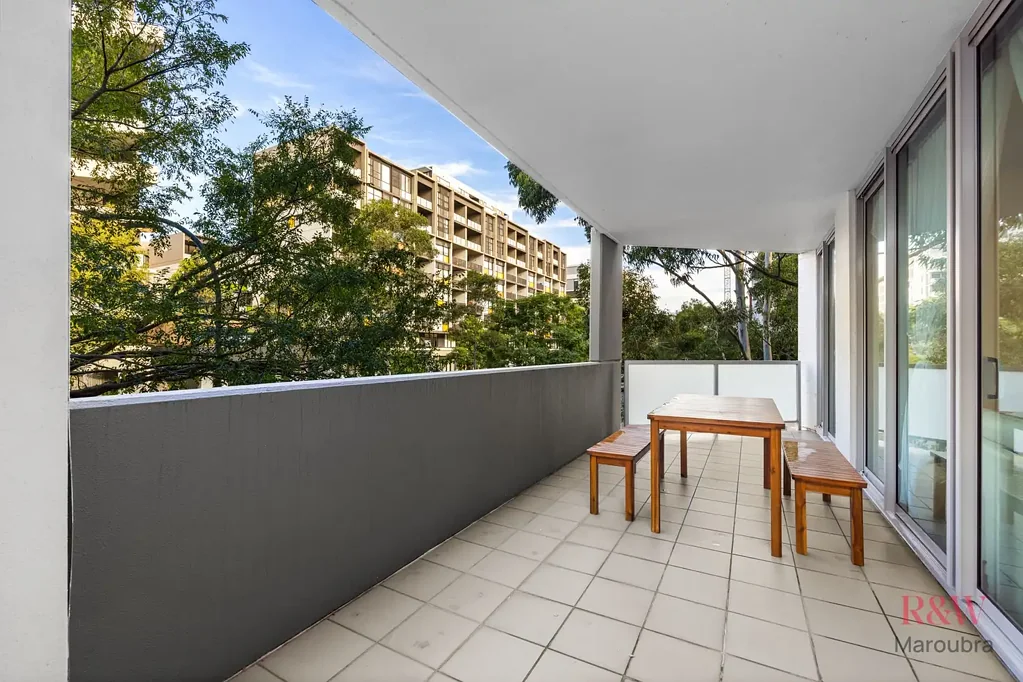 Zetland 2कमरा Sophisticated Parkside Living | 135sqm Residence with Sun-Drenched Eastern Aspect