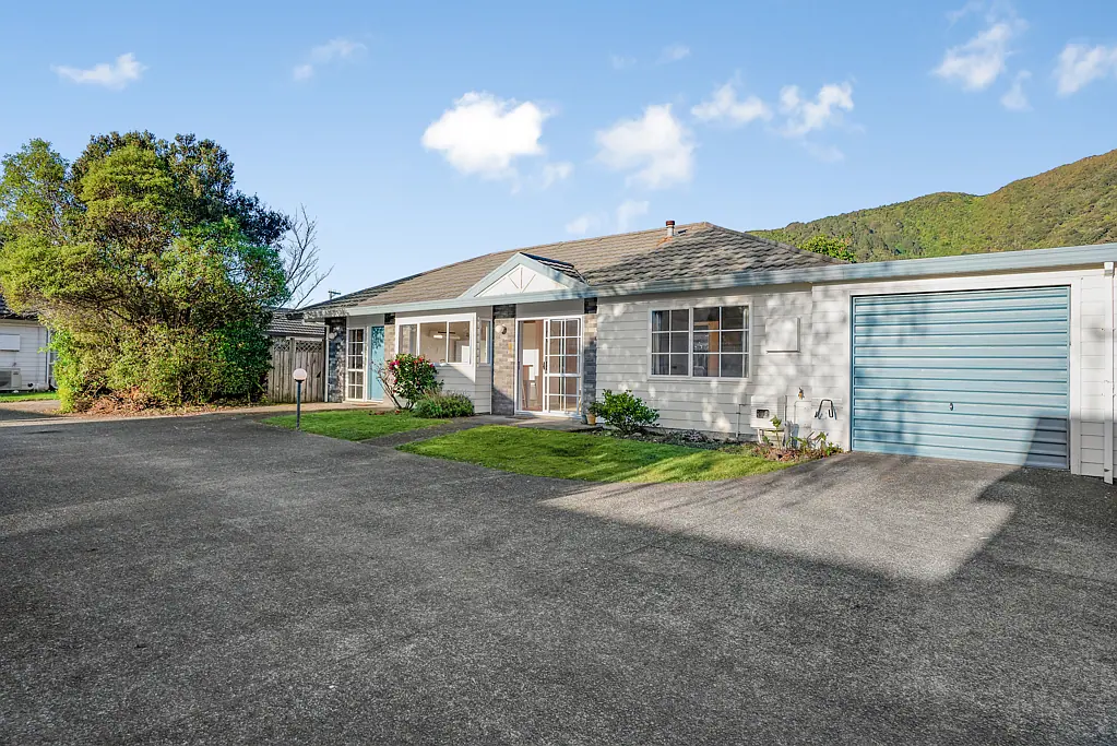 Waiwhetu 3房  Your Next Chapter in Waiwhetu