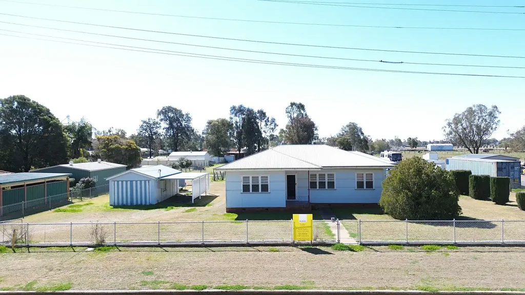Oakey 4غرفة نوم Timeless Charm on a generous 4047m2 Allotment