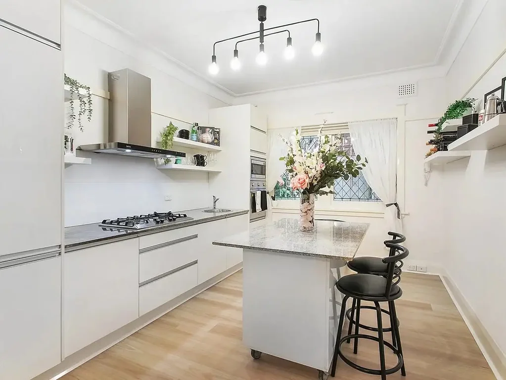 67sqm One Bedroom + Study in Art Deco Block