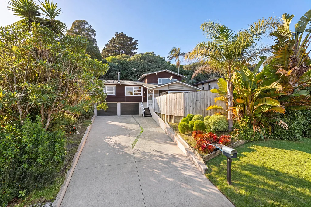 Red Hill 4房  Elevated Character Home fit for a Family