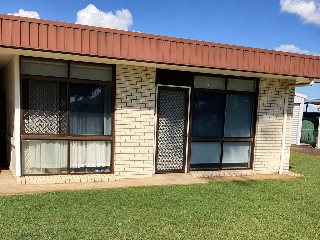 RIVERSIDE LIVING IN PEACEFUL BURRUM HEADS