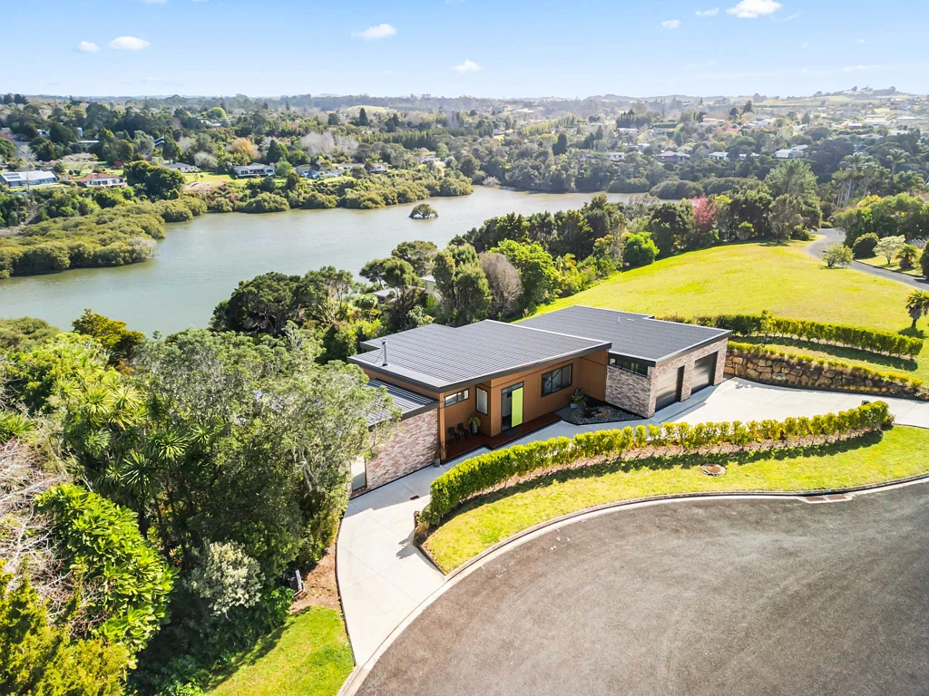 Kerikeri 3 Slaapkamer Bespoke Home - An Absolute Beauty