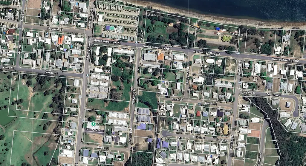 Bowen 1房  Prime 2414 M2 Unit/Development Site close to the Beach in Bowen in the Whitsundays.