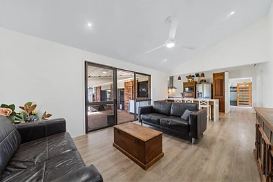 26 Wilhelm Drive, Windaroo, QLD 4207, 5 Bedrooms, 2 Bathrooms, House
