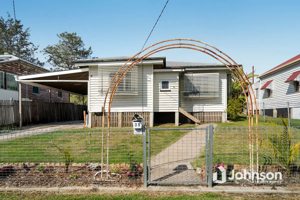 39 Bergin Street South, Booval, QLD 4304
