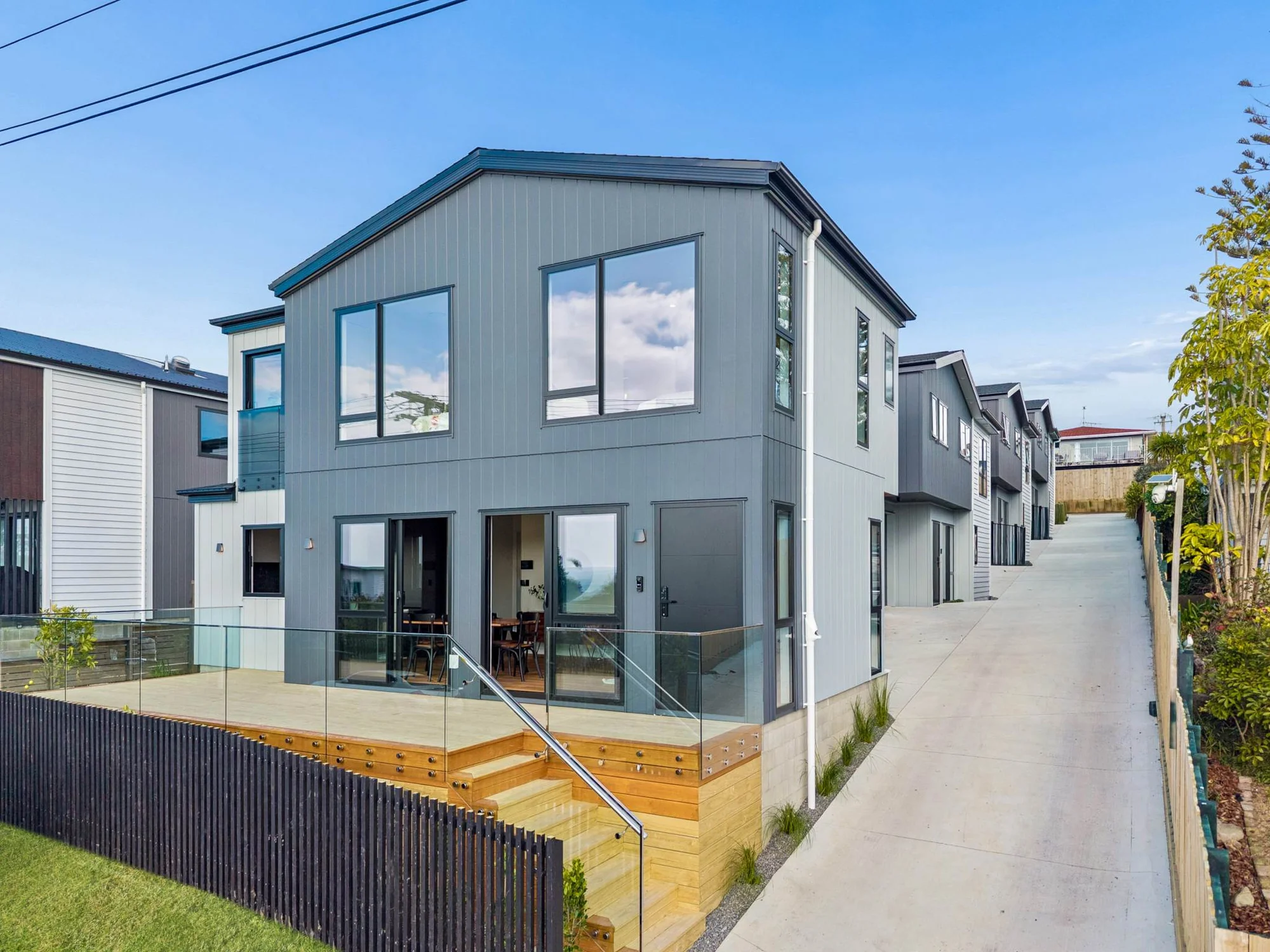 Rothesay Bay 4 Bedroom Rangi zone, Sea view, Brand New Home