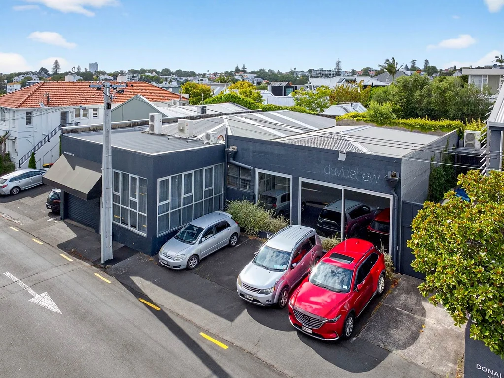 Parnell THE PERFECT PARNELL SHOWROOM