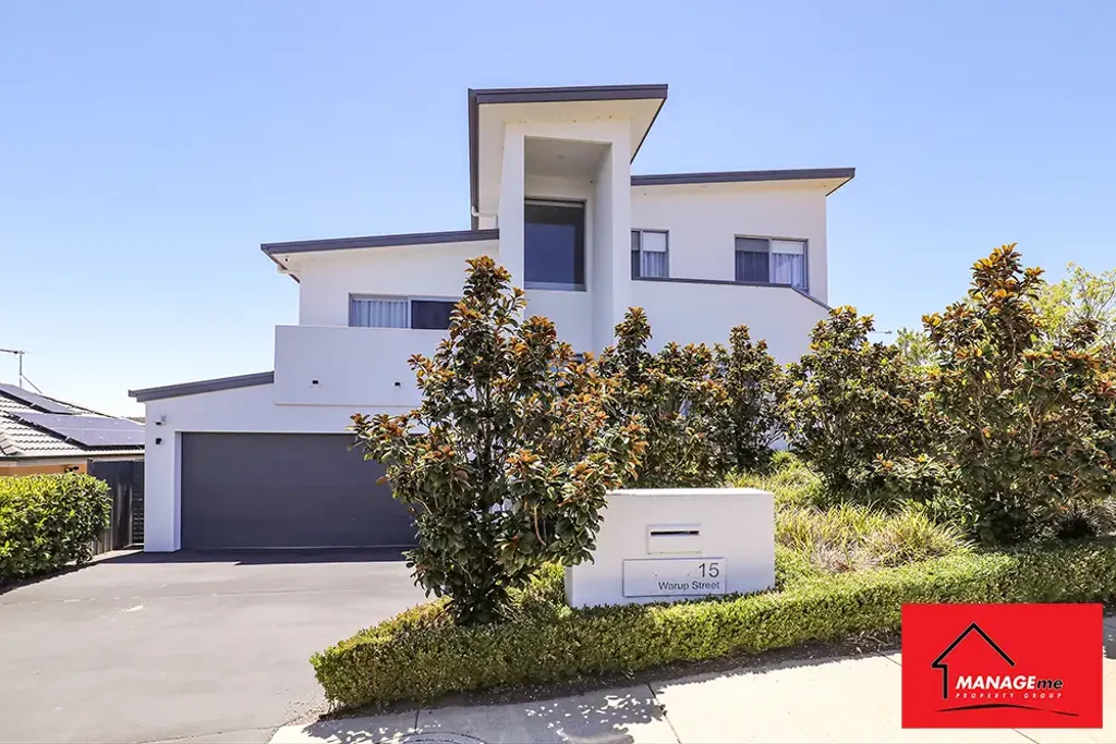 Moncrieff 4 Bedroom STATEMENT LIVING. ON POINT. MONCRIEFF.