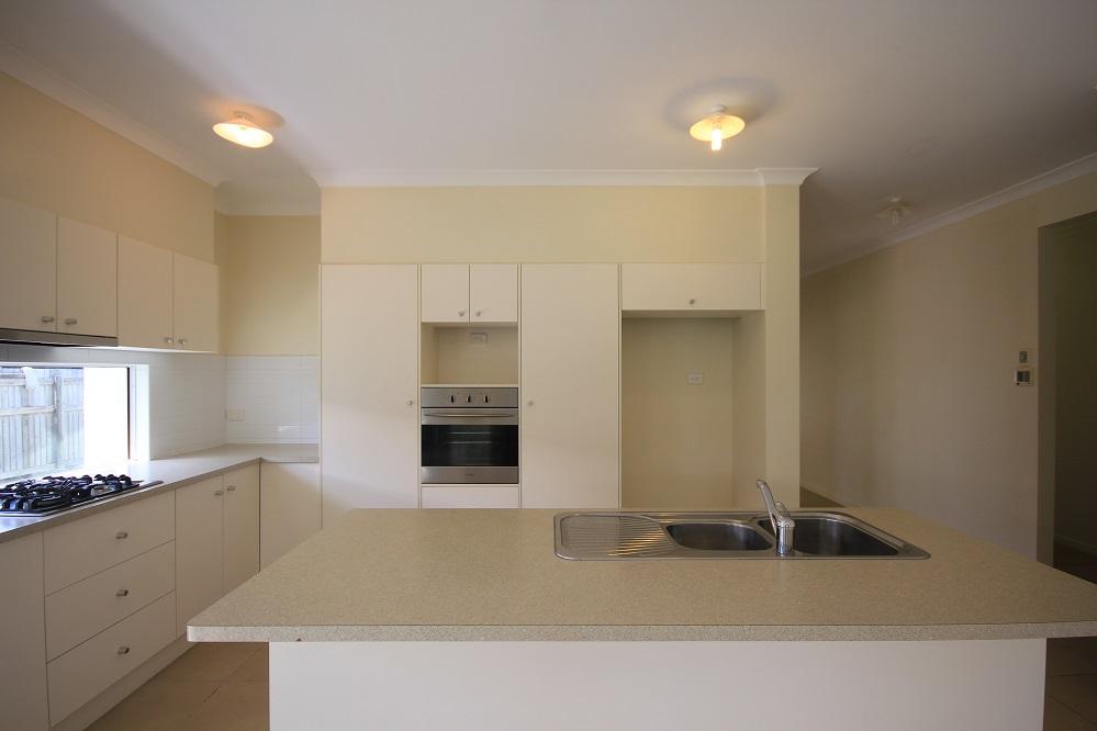 10 YARRA CR, KELSO QLD 4815, 0 Bedrooms, 0 Bathrooms, House