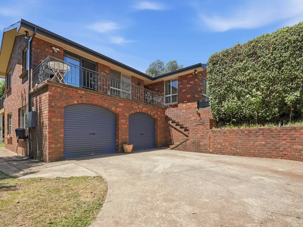 3 Yaraan Pace, Orange, NSW 2800