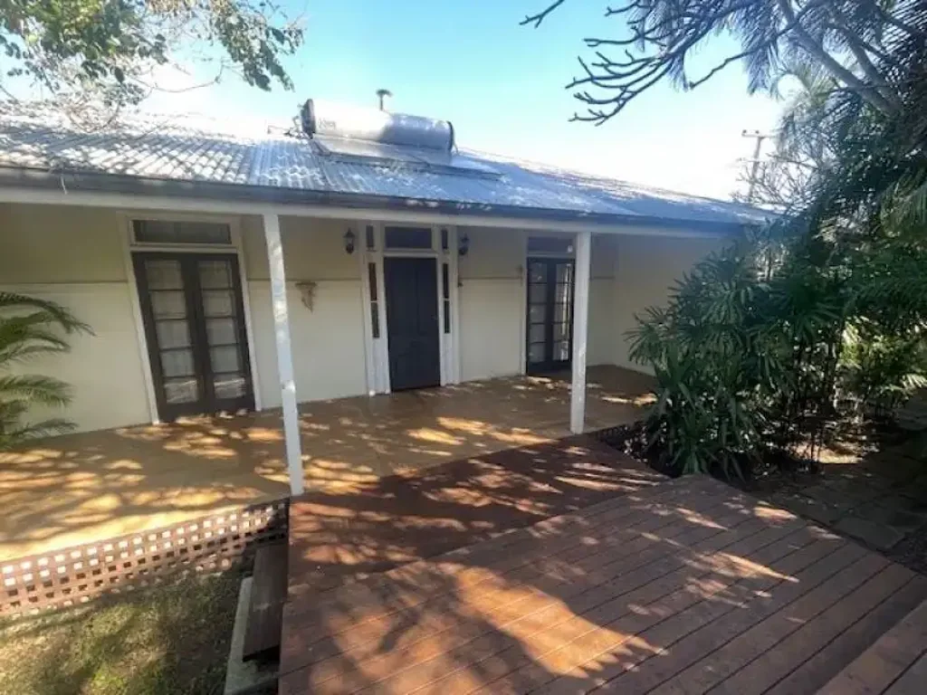 Short Lease - Cosy and Quaint House in Clayfield