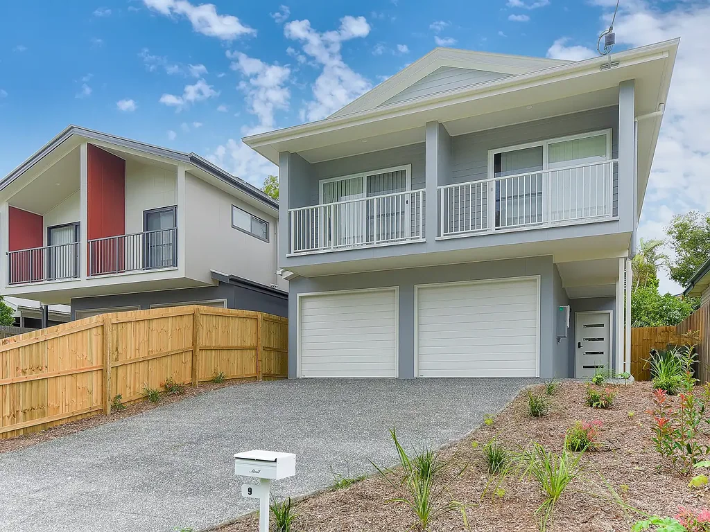 FULLY FURNISHED, DESIGNER STUDIO APARTMENT – BILLS INCLUDED!