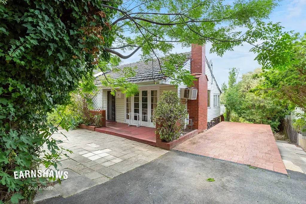 32 Tunnel Road, Swan View, WA 6056