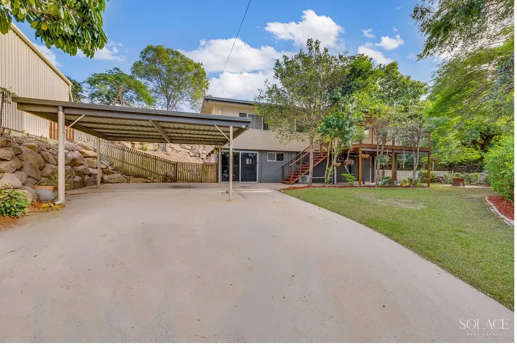 A Little Slice of Paradise with the Ultimate Entertainer’s Deck