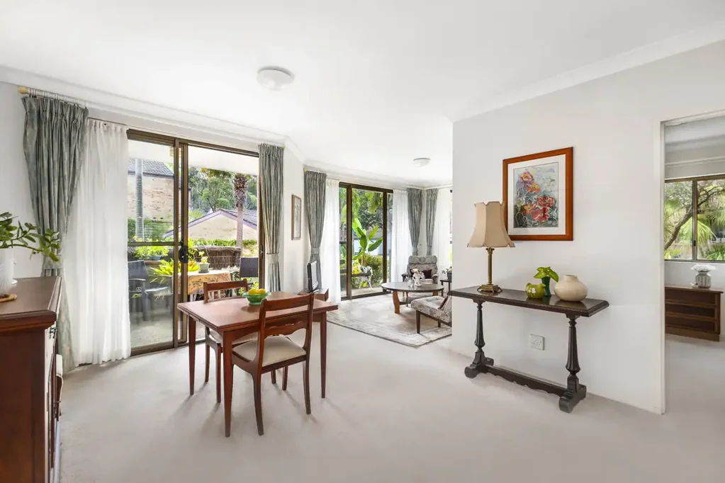 Avalon Beach 2 Slaapkamer Slice of Sunshine. Coastal Beach Living. Garden Strata Title Unit