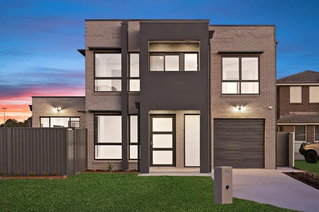 Prestons 5Zimmer BRAND NEW, STUNNING DOUBLE STOREY HOME