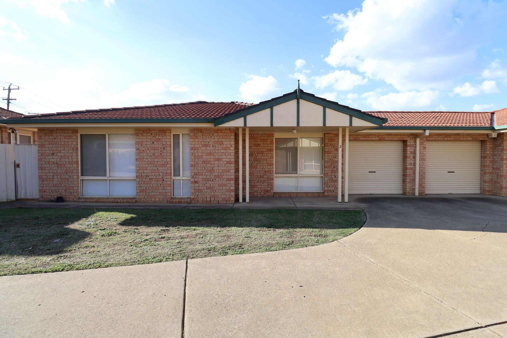 UNIT 2 26 BULOLO ST, ASHMONT NSW 2650, 0部屋, 0バスルーム, Unit