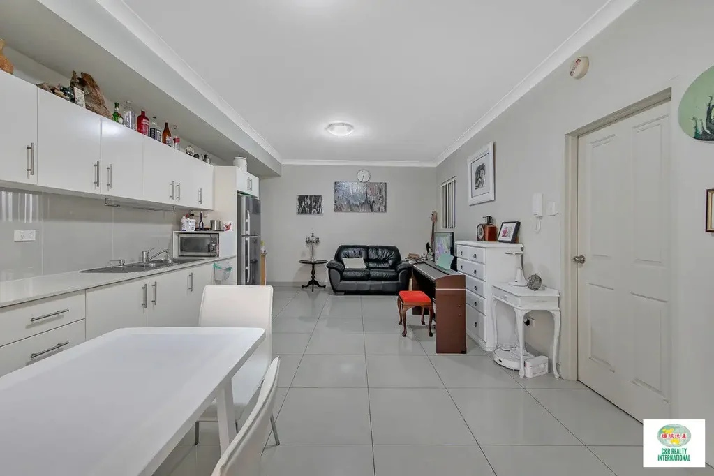 Merrylands 1ਬੈੱਡਰੂਮ One bedroom full brick unit near to Merrylands train staton