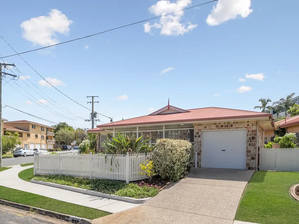 37 Humpybong Esplanade, Redcliffe, QLD 4020