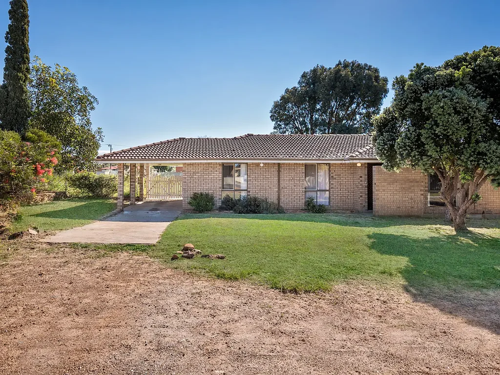 5 Ruth Street, Karloo, WA 6530