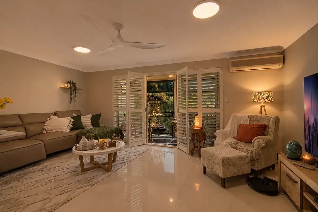 Biggera Waters 2房  YOUR BROADWATER LIFESTYLE STARTS HERE
