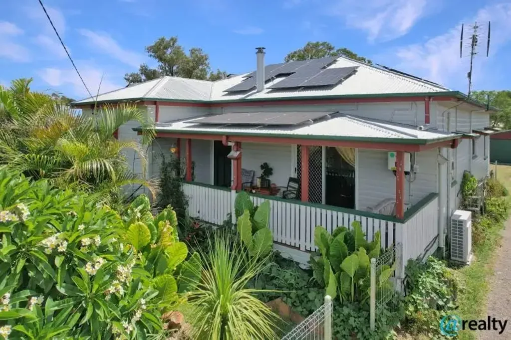 4 Curtis Street, Millmerran, QLD 4357
