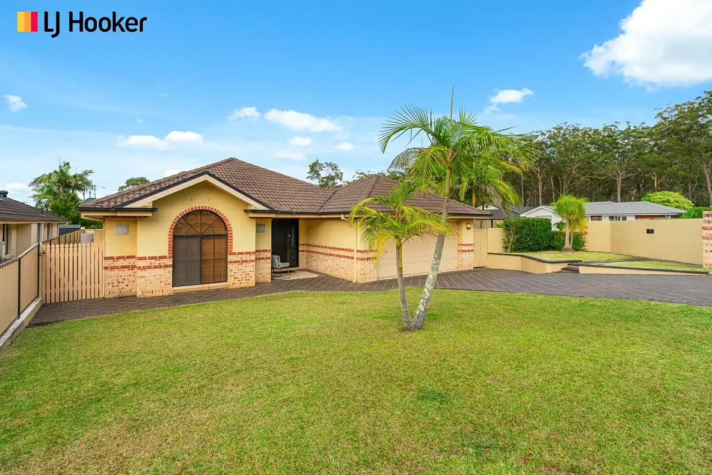 16 Stott Crescent, Callala Bay, NSW 2540